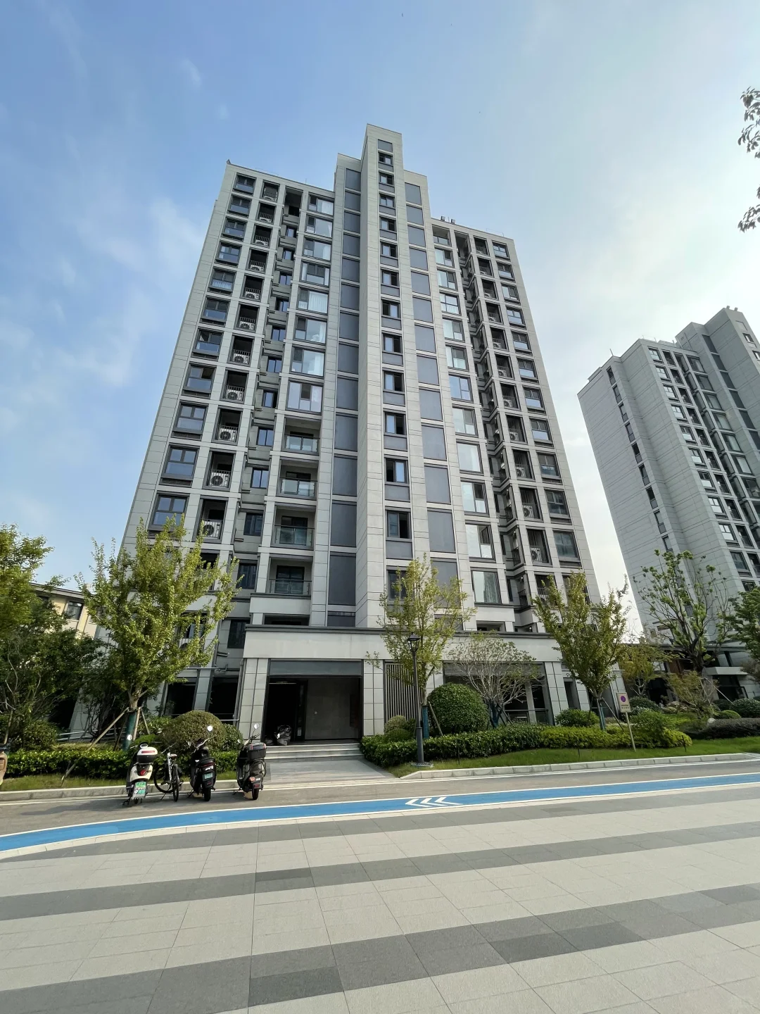 这才是南通🏘️，总高14层100平149万，现房哦