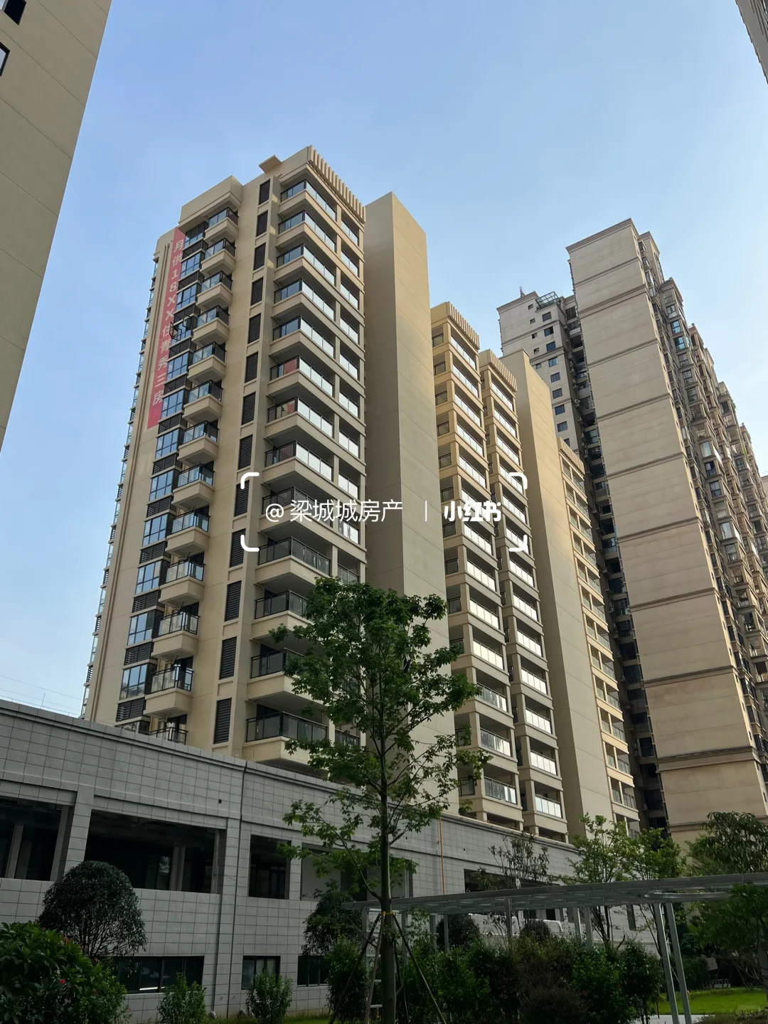 青秀区凤岭南现房86平，总价51万单价5000多