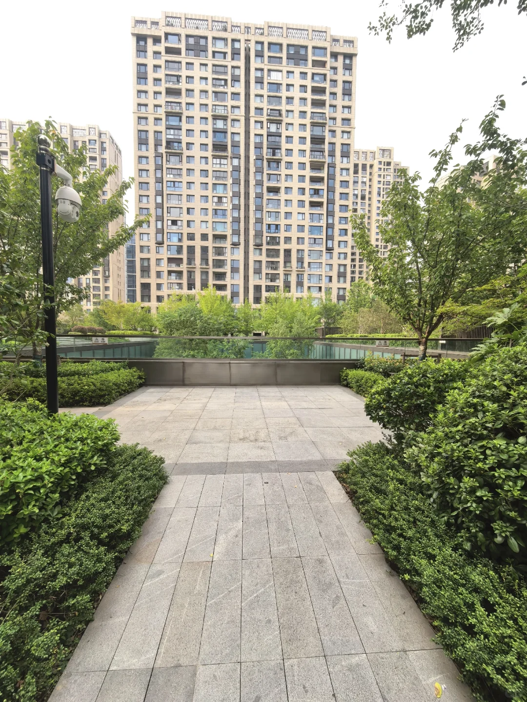 买一层送一层，次新房天花板 ，内环边地铁