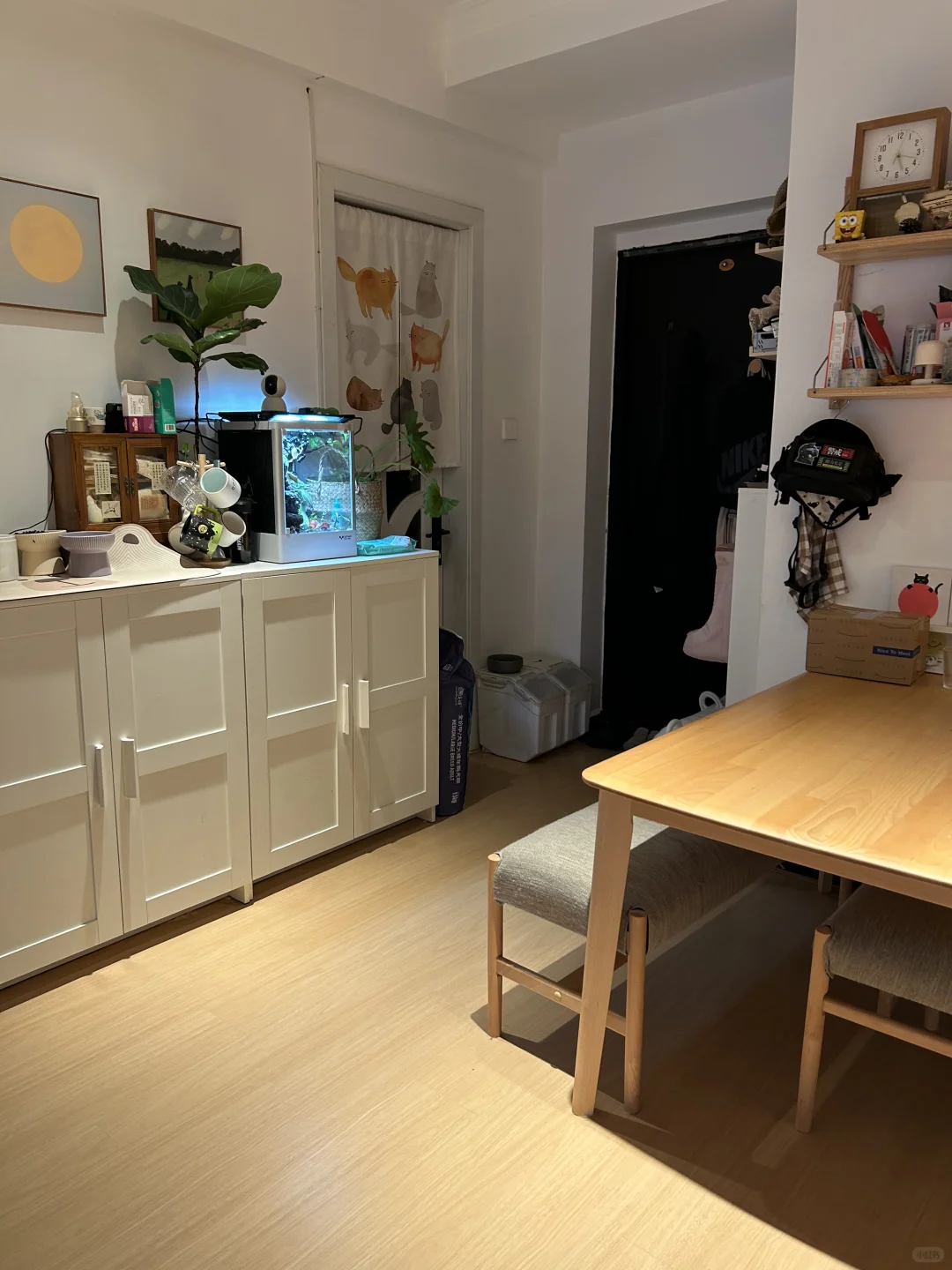 两室一厅，🏠宜居的家。