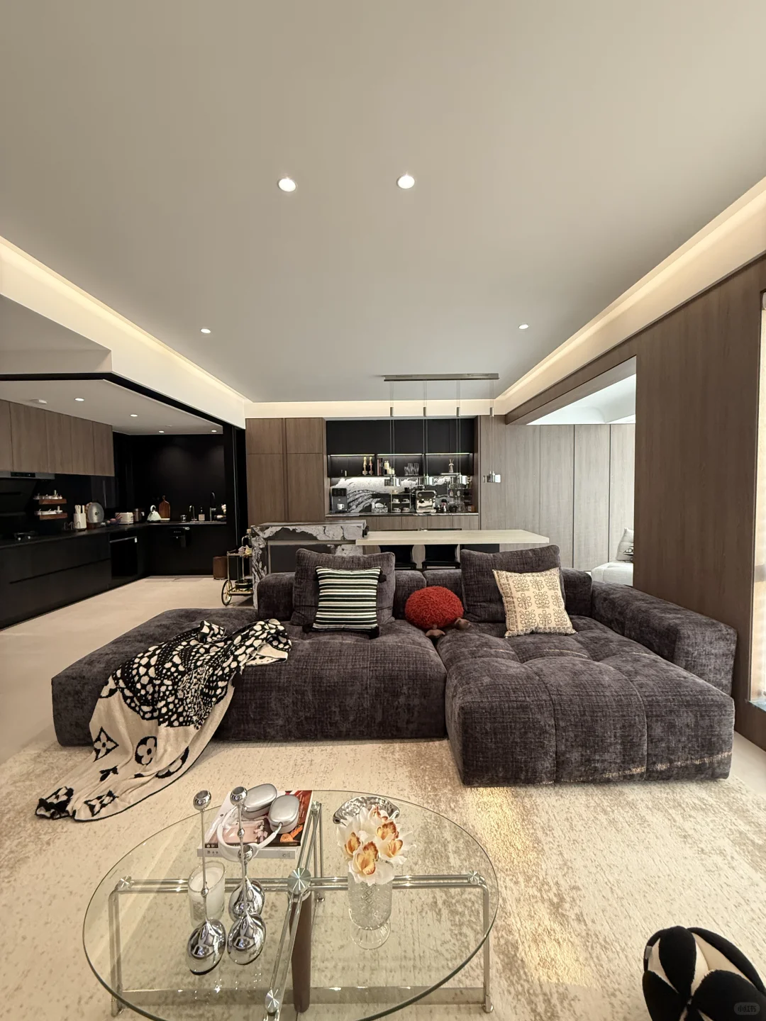 过了25岁才明白，最值得投资的奢侈品是家🏠
