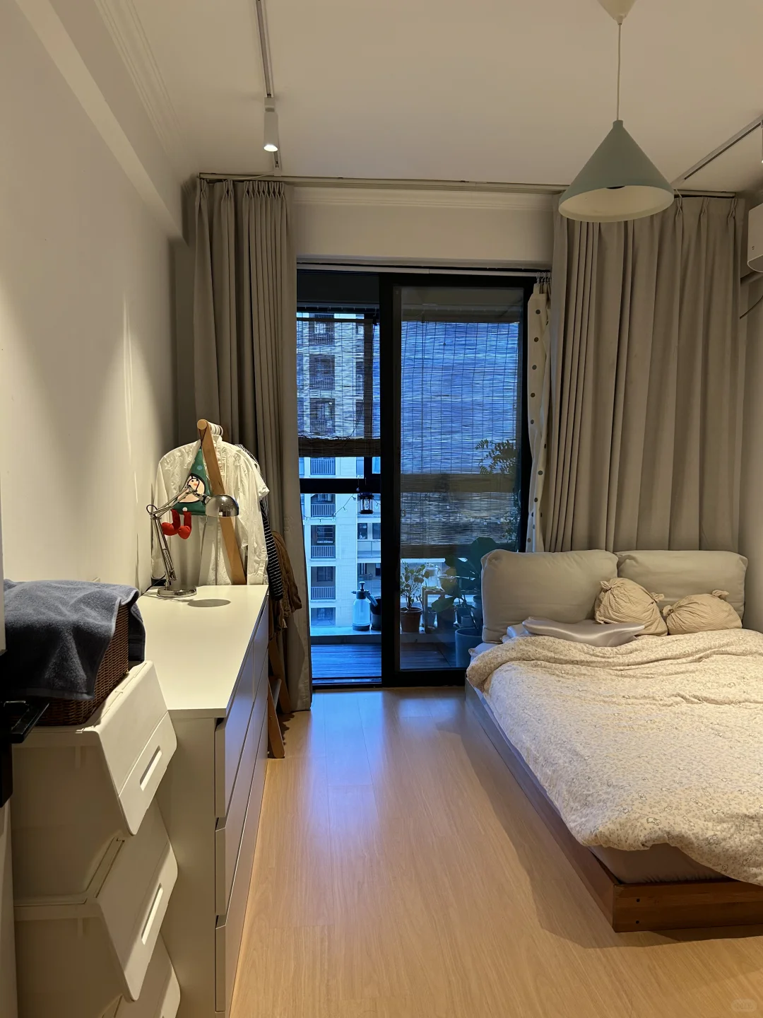 两室一厅，🏠宜居的家。