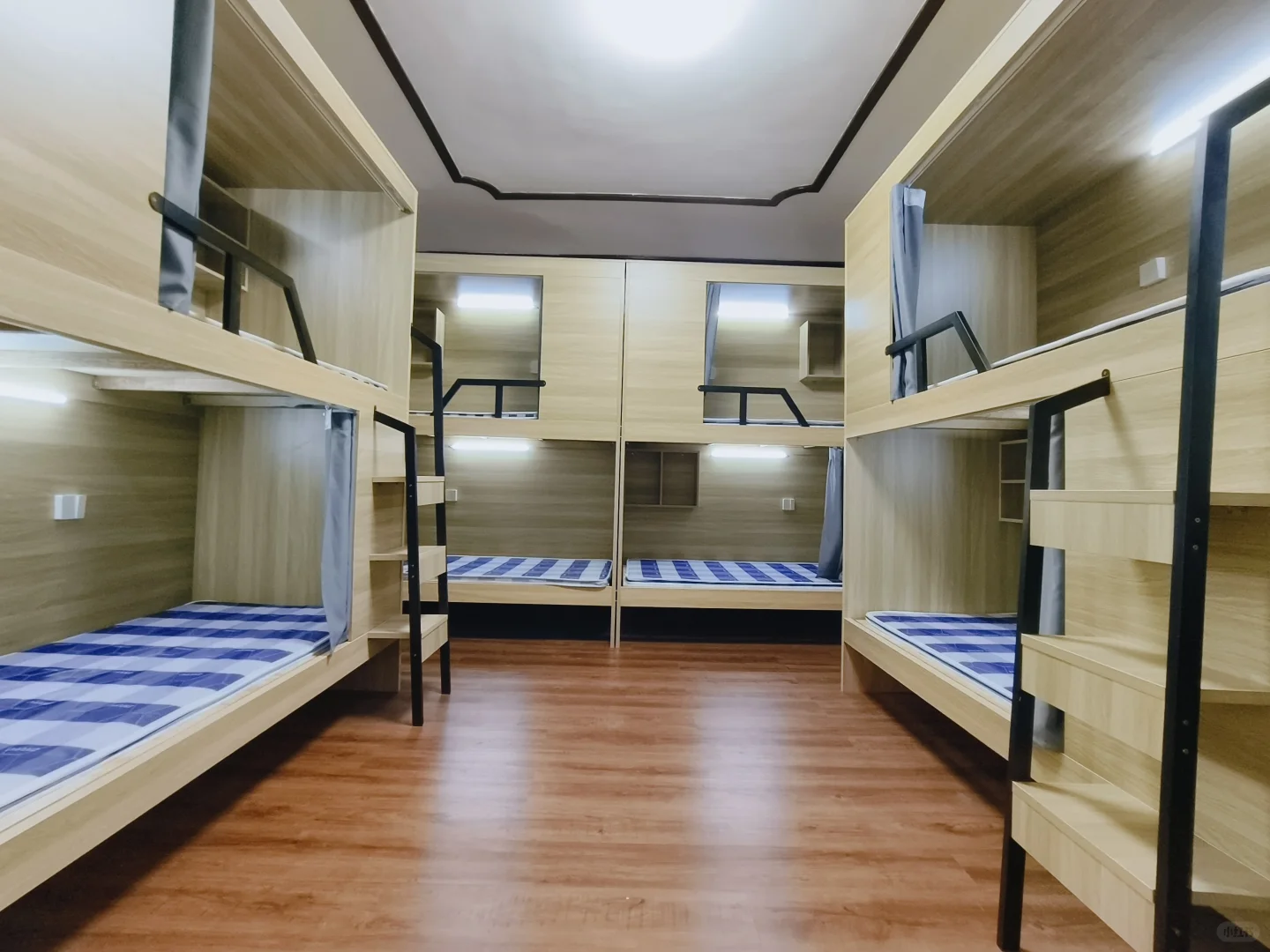 邯郸学院夜生活赶超国际庄步行5分钟到达