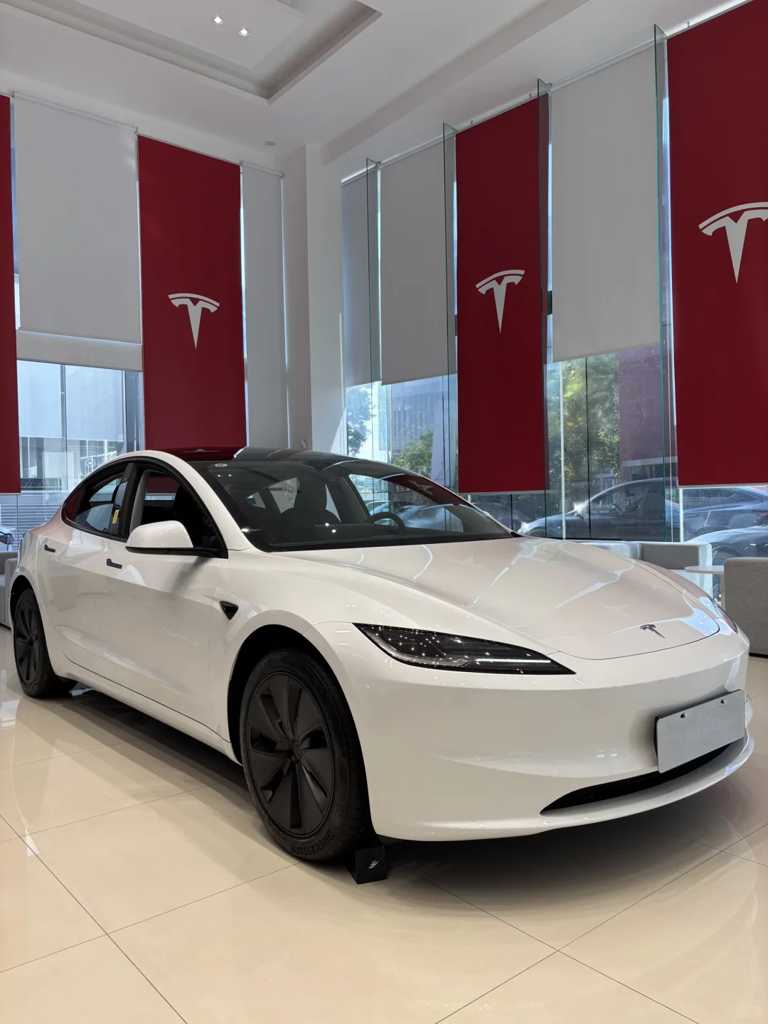 10月Model3活动太猛了！首付2w月供3k开走