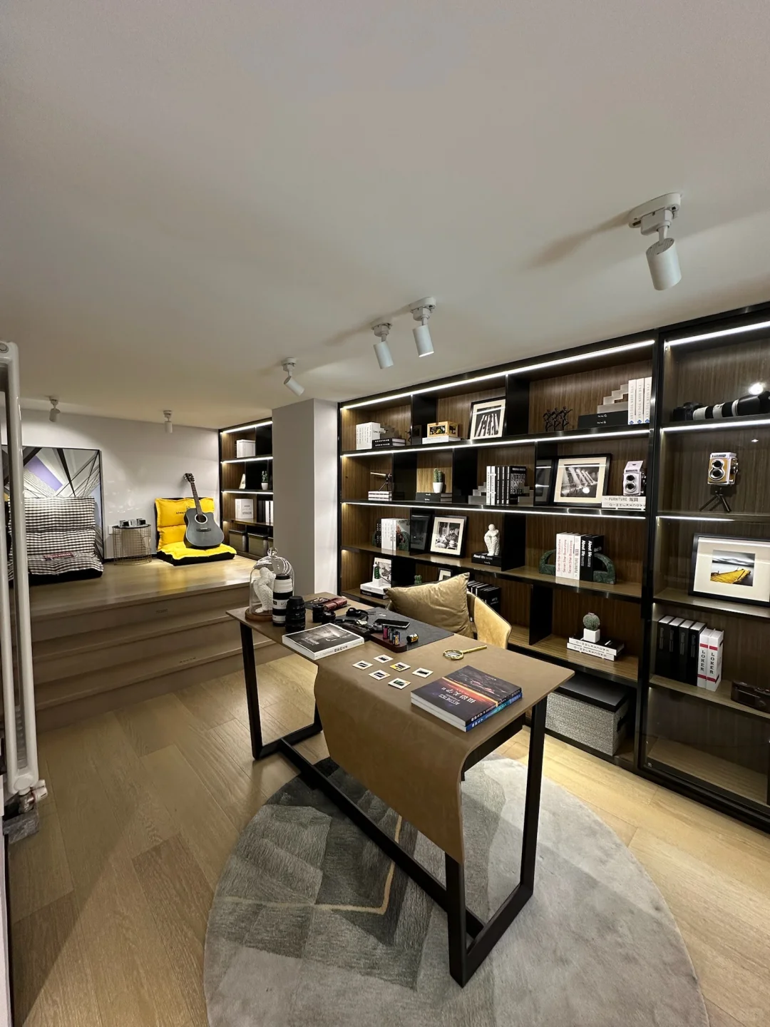 青岛市区：全款35万！140平四居Loft🏡地铁口