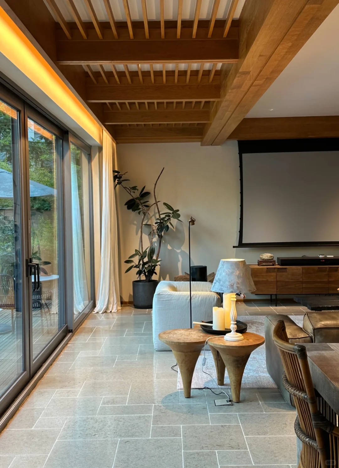 深圳房价一下回到以前，原1100w现650w拿下