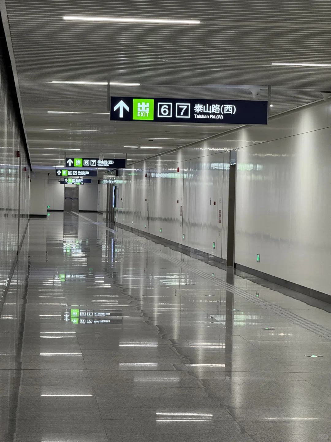 这个小区也太幸福了，有3个地铁出口