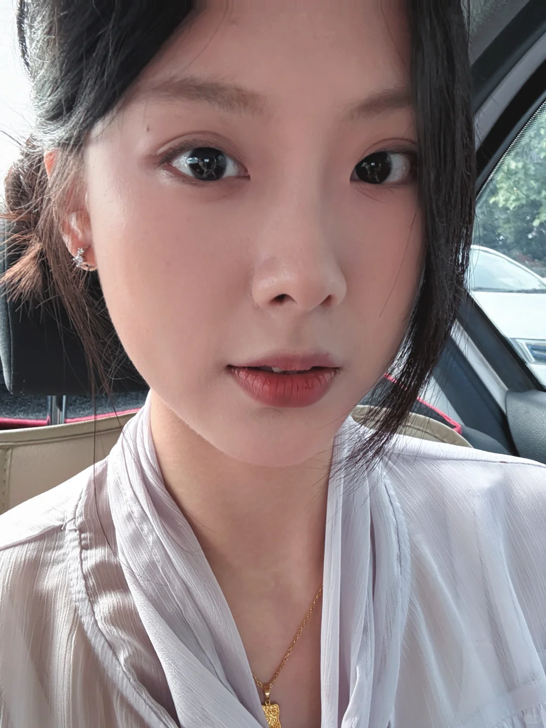 00后勇闯头部券商☀️