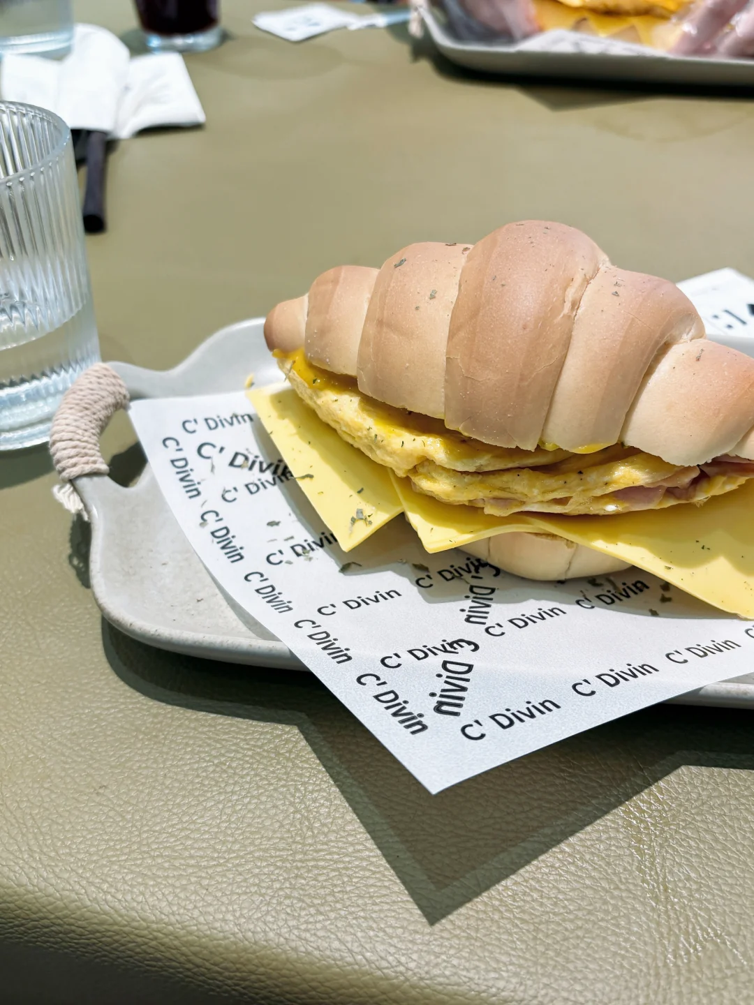 00后勇闯头部券商☀️