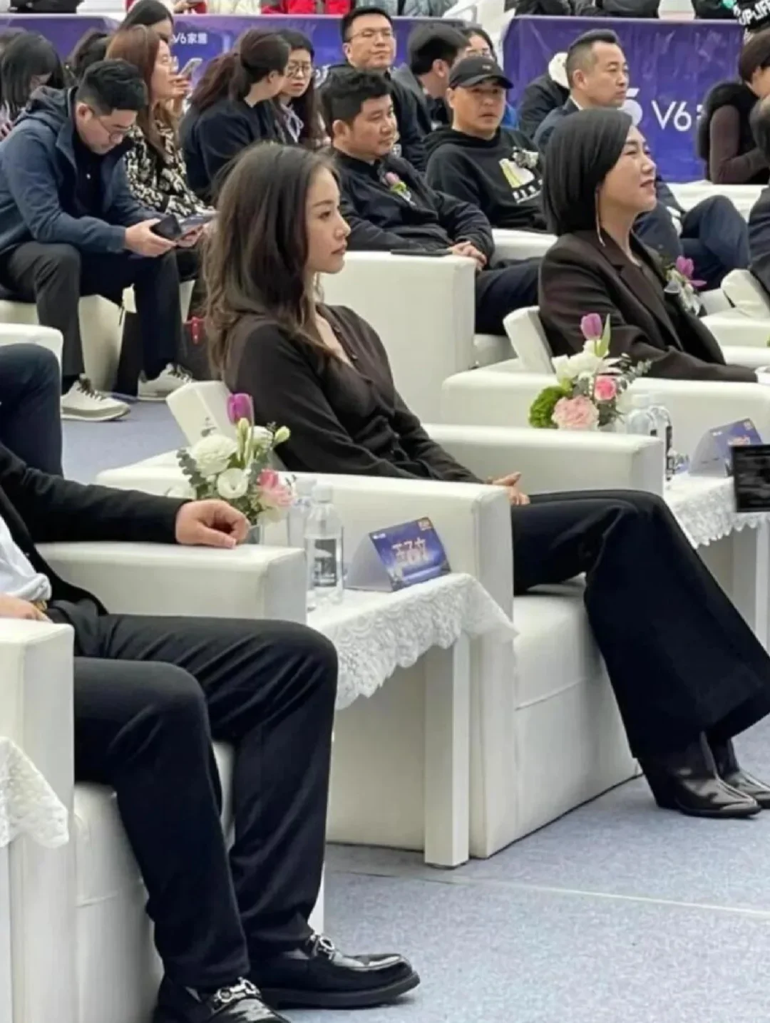 金融让我感受到世俗的成功给人自由……