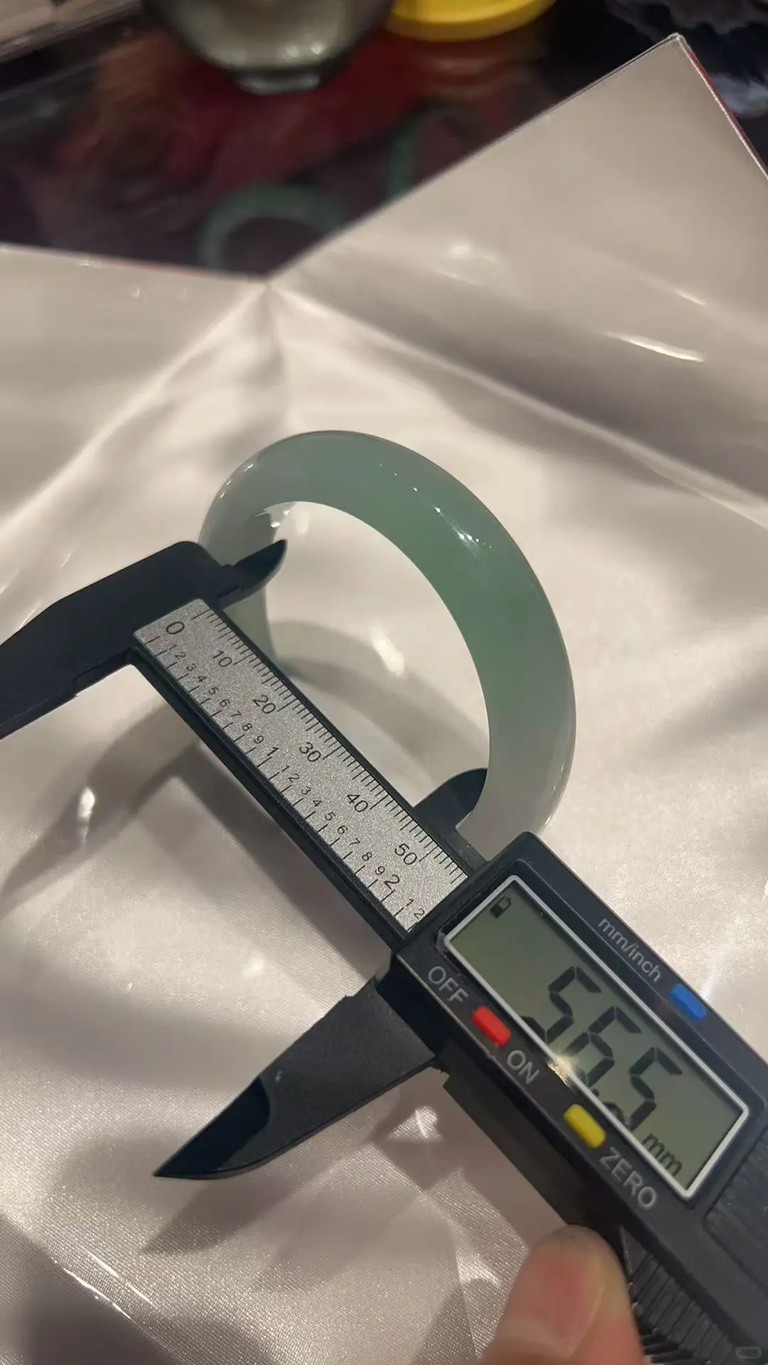 100%靠谱水贝翡翠代购（陪逛）