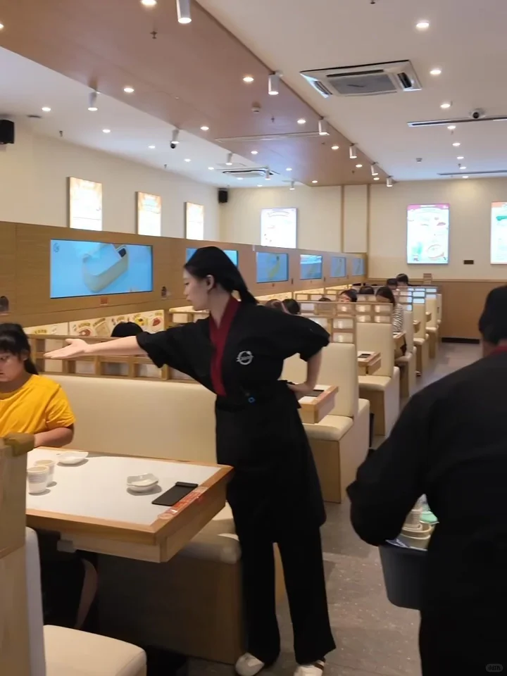 🔥消费降级期还能逆势起飞⁉️餐饮新风口‼️