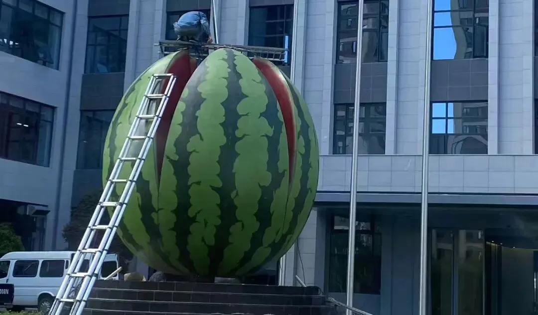 大瓜!某大型上市券商年薪百万的员工,被其前女友在“朋友圈高调晒幸福＂坑了!