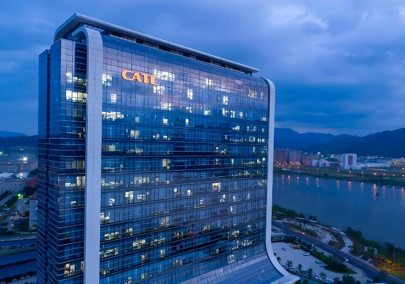 “宁王”营收净利双增,券商喊出618元目标价! | 巴伦港股