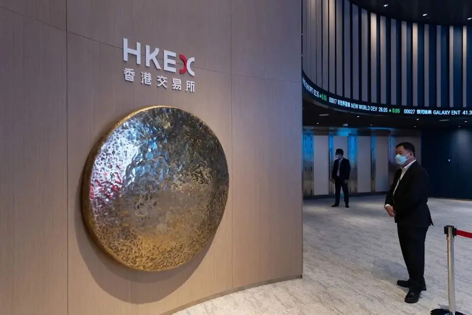 港券商去年多赚62%,净利717亿:机构都在赚钱,你还只有内地账户?