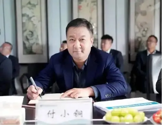 20亿砸向中信!超级牛散重仓,券商要变天?