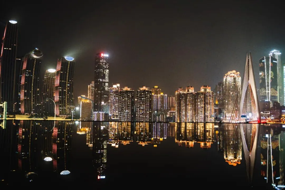 海外券商清退潮下,我重新思考了一件事:什么资产才值得长期持有