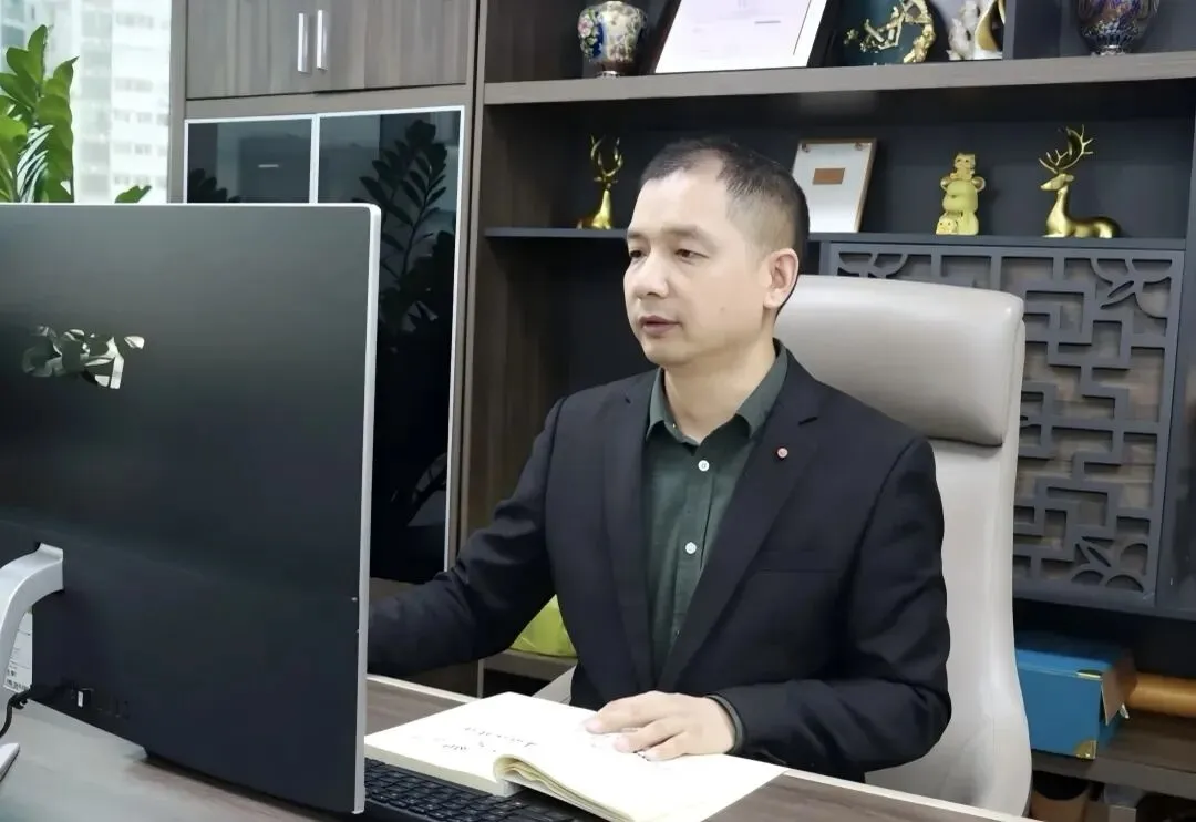 券商是个打折的科技股?