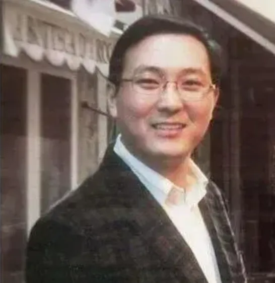 被董卿丈夫坑上被告席!券商一哥中信证券翻车,揭开中介“看门人”假象