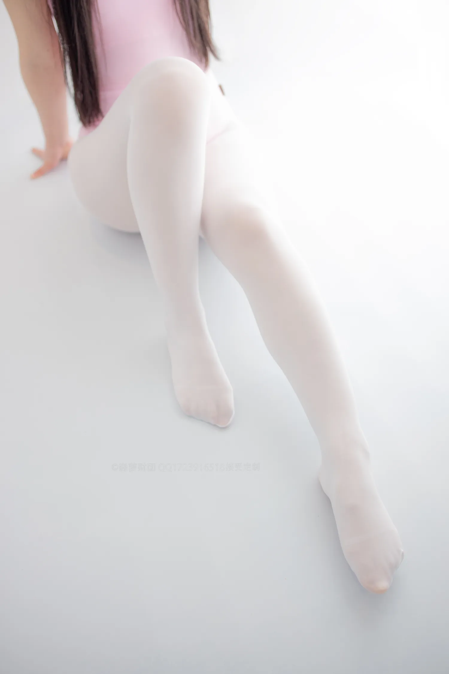 森萝财团X-053[103P1V] 性感美女个人写真摄影艺术照