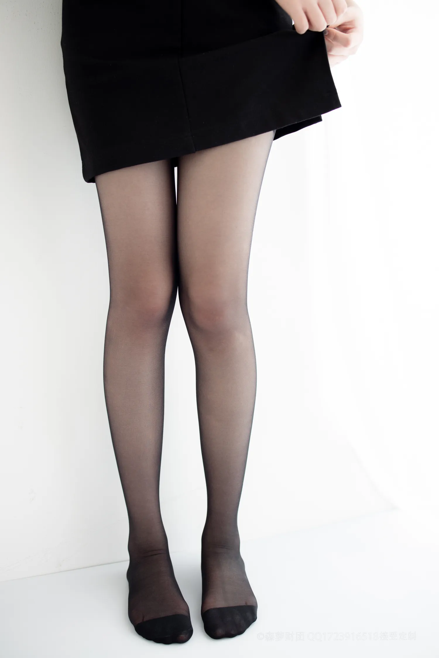森萝财团X-051[111P1V] 性感美女个人写真摄影艺术照