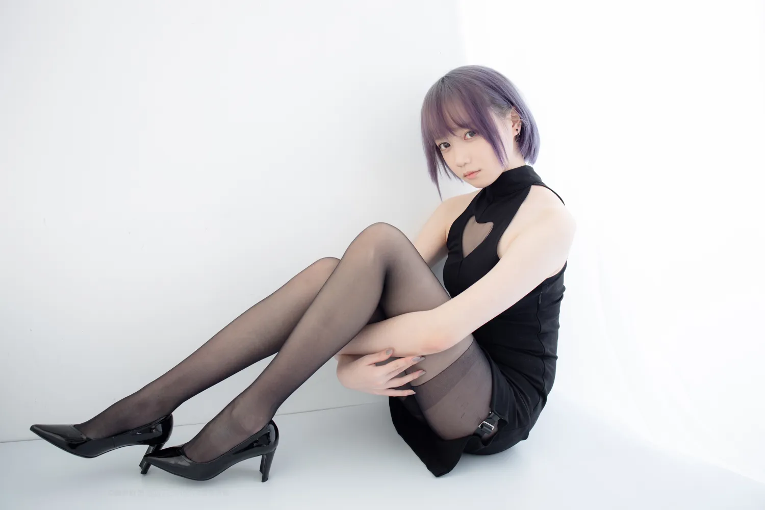 森萝财团X-051[111P1V] 性感美女个人写真摄影艺术照
