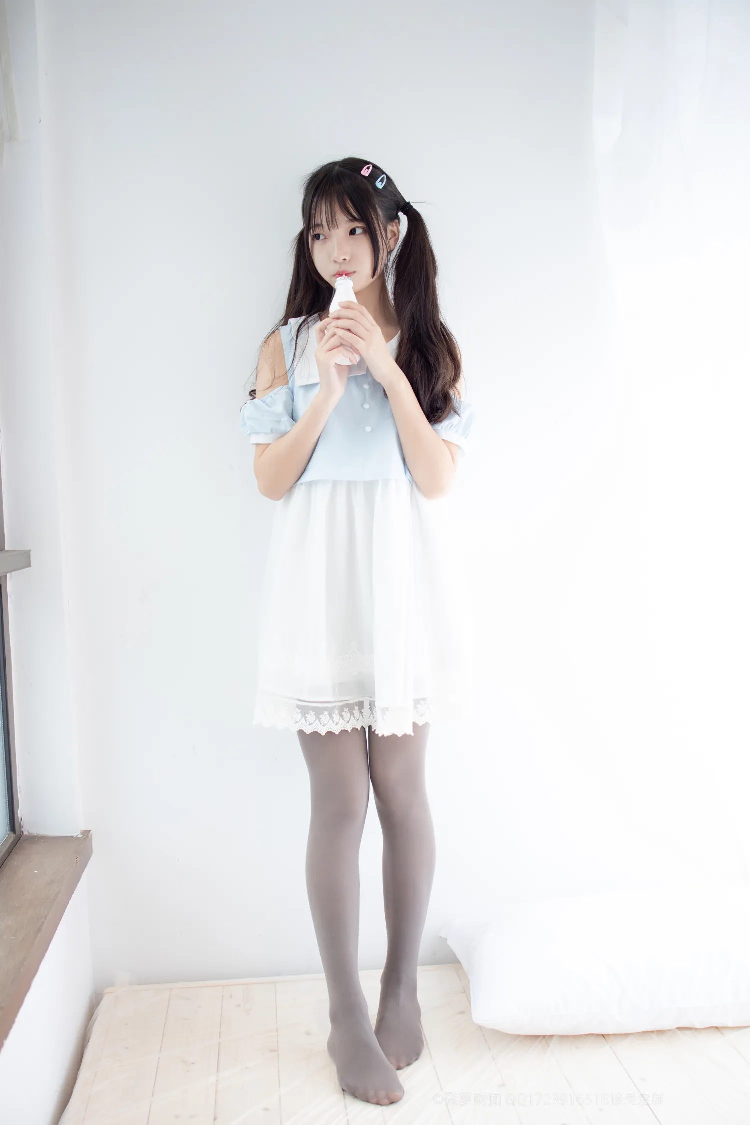 森萝财团X-054[86P1V] 性感美女个人写真摄影艺术照