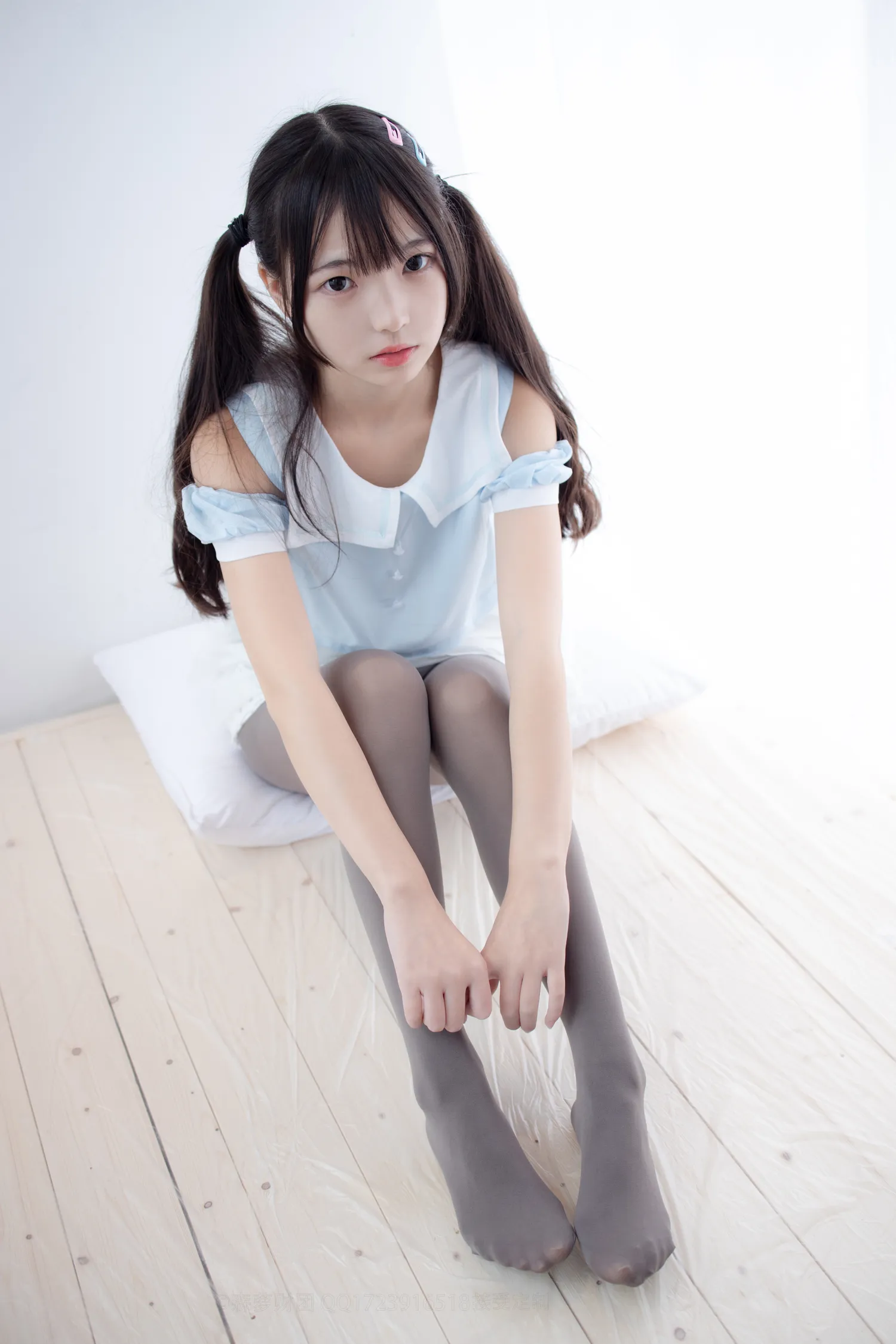 森萝财团X-054[86P1V] 性感美女个人写真摄影艺术照